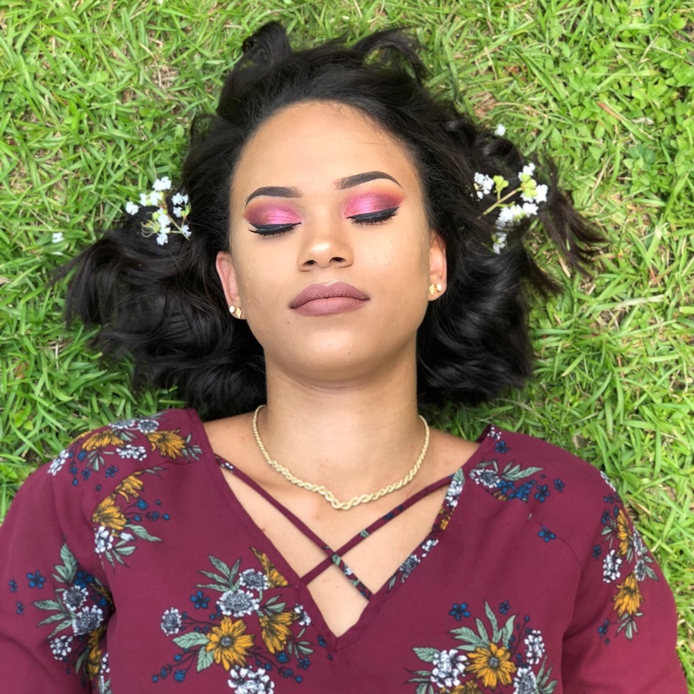 Meet your Posher, Alaizia